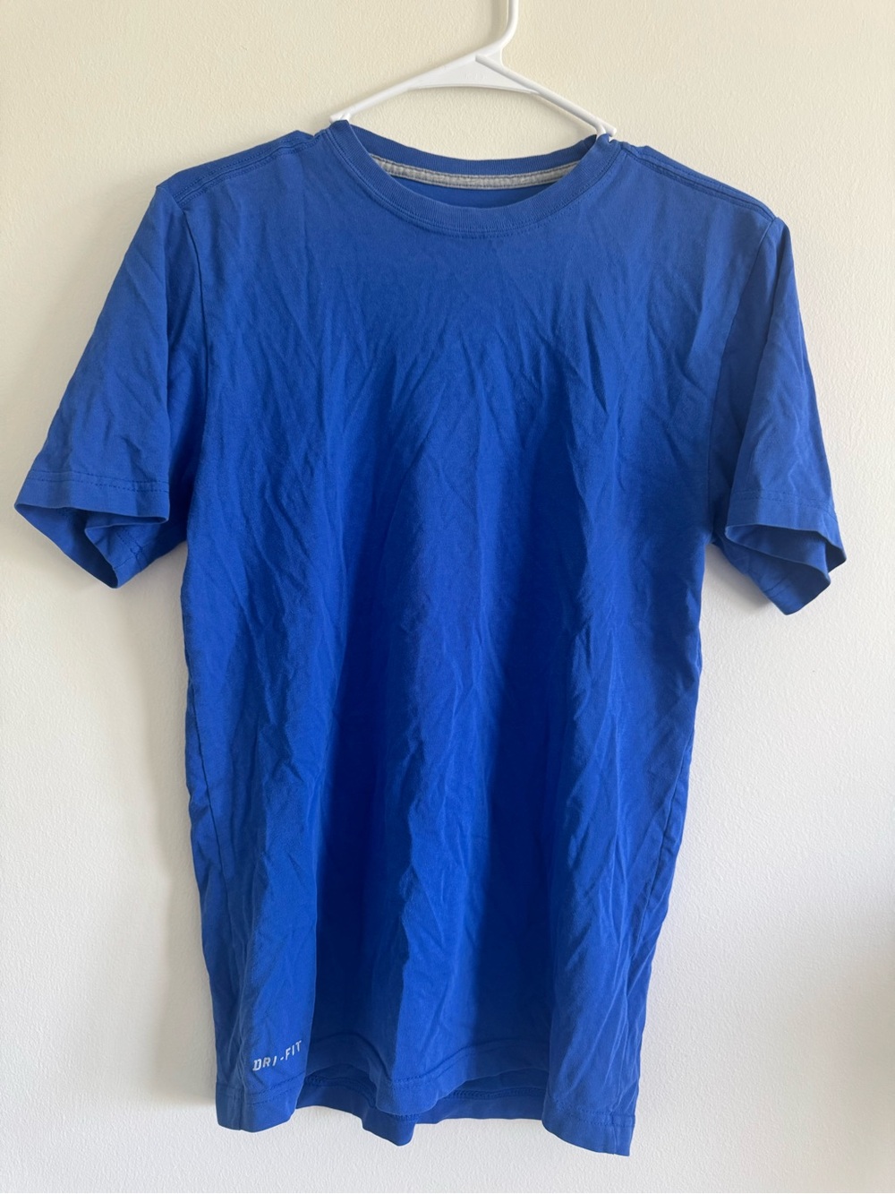Nike Men's Short-Sleeve Athletic Crew Neck T-Shirt in Royal Blue